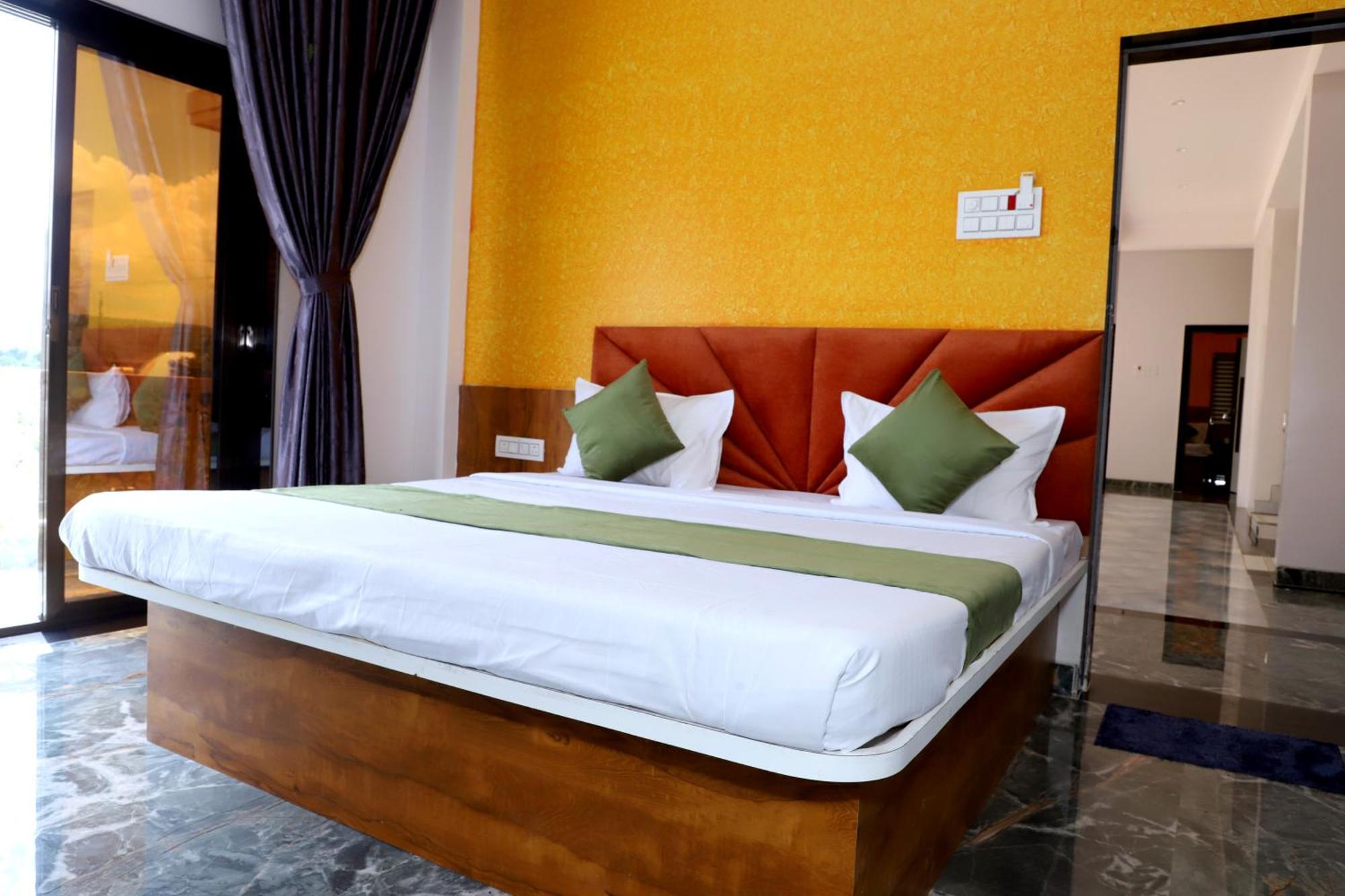 Hotel Grand Khuldabad Kültér fotó